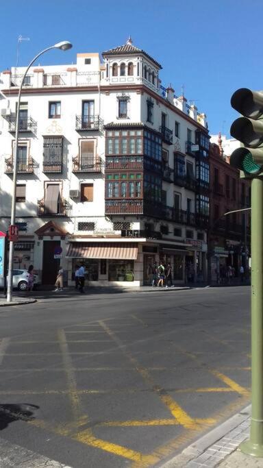 Leon Centro Apartment Sevilla Exteriör bild
